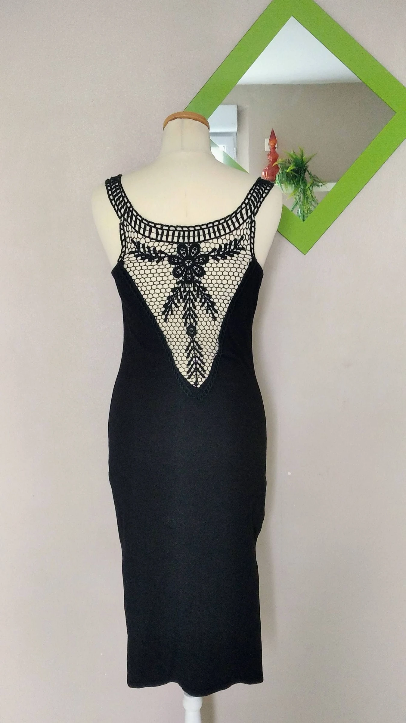 Magnifique robe longue dos en crochet taille S_36
